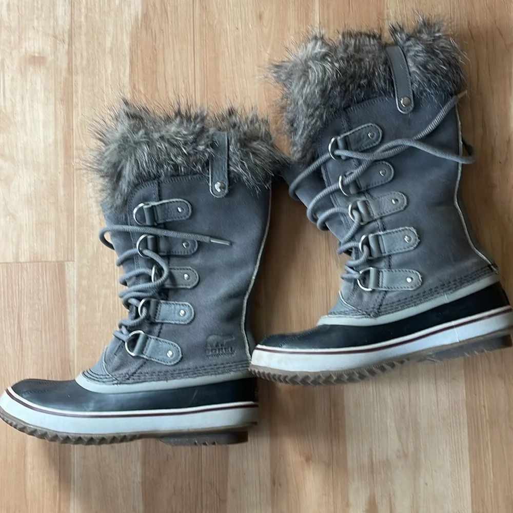 Sorel Joan of arc boots size 7.5